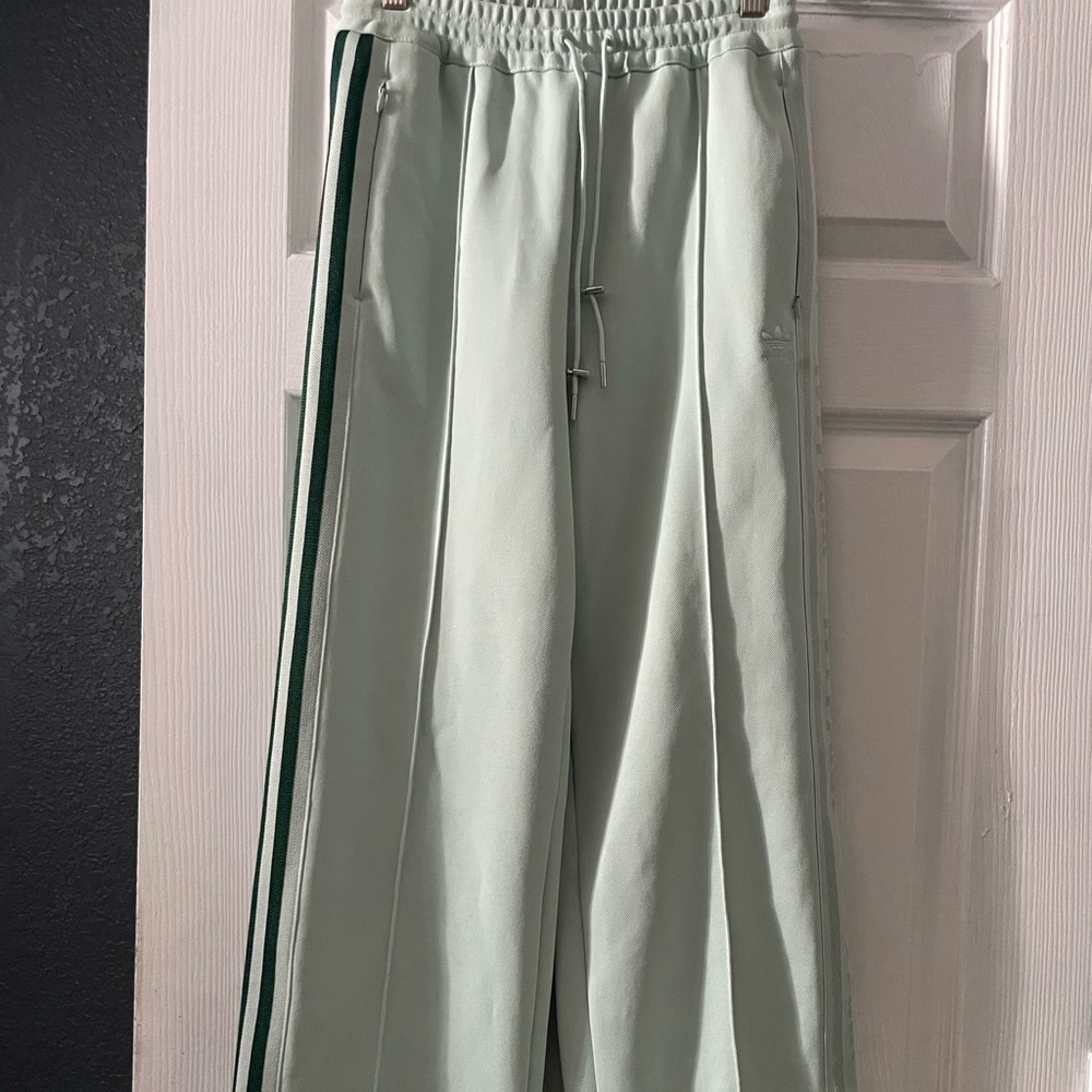 NWT Ivy Park sweat pants
